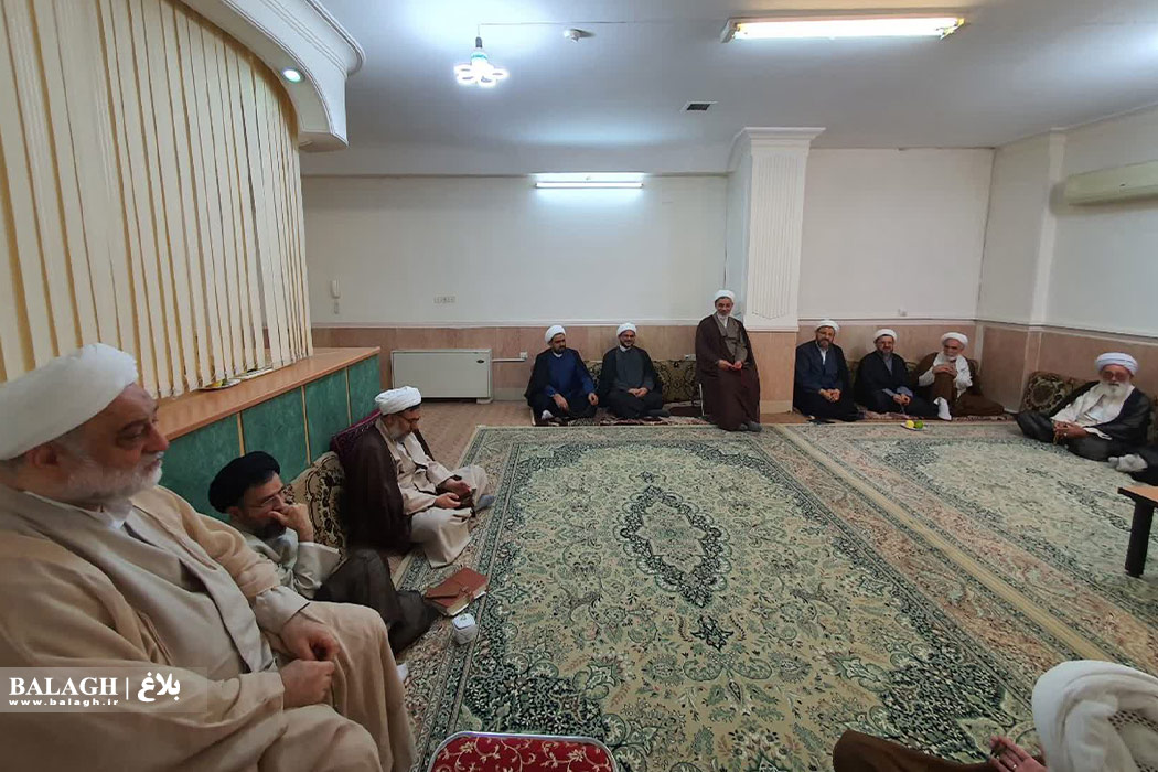 دیدار صمیمی مبلغان نخبه با رئیس دفتر تبلیغات اسلامی
