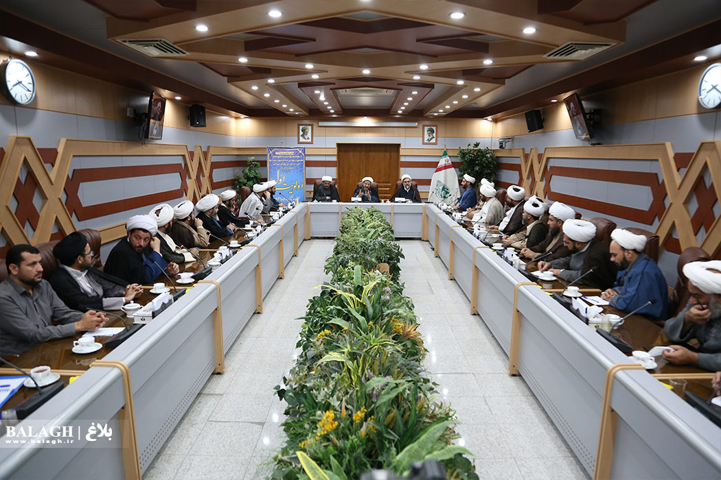دیدار مبلغان شاخص استان اصفهان با رئیس دفتر تبلیغات اسلامی