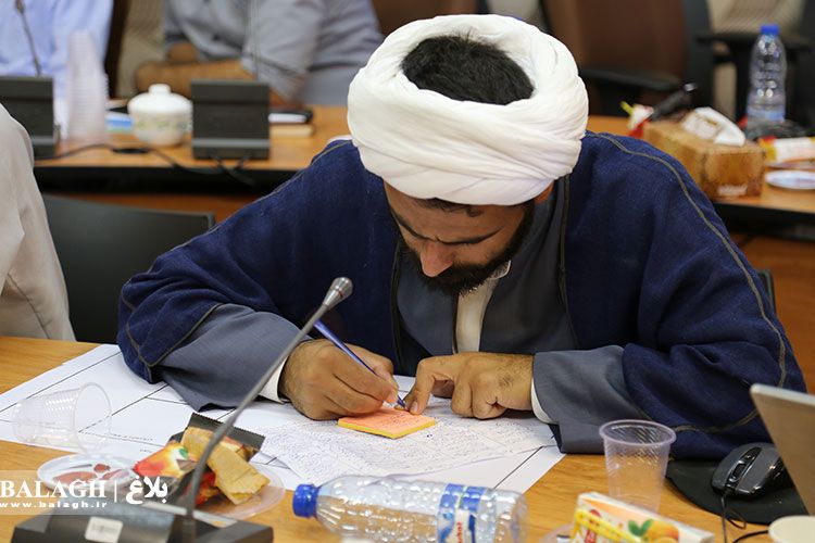 تصاویر / دومین جلسه دوره آموزش تکمیلی «کارآفرینی قرآنی »