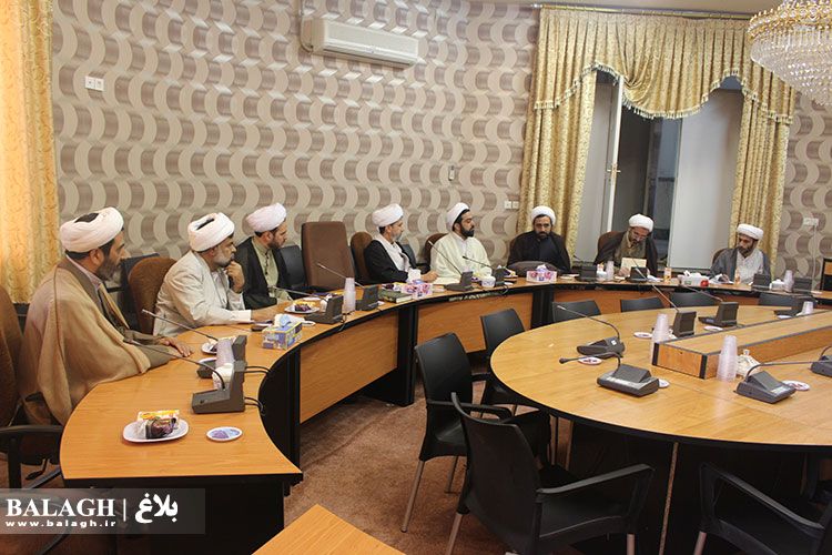 تصاویر / نشست گروه های تبلیغی تخصصی مناطق مشترک با رئیس اداره اعزام