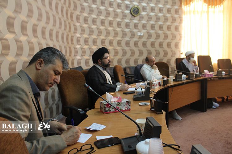 جلسه بررسی زمینه های مشترک همکاری میان دفتر تبلیغات اسلامی و ناجا قم
