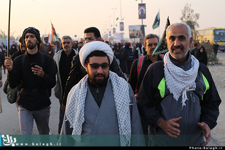 تصاویر/ فعالیت های تبلیغی روحانیون در عرش پیمایی عظیم اربعین حسینی