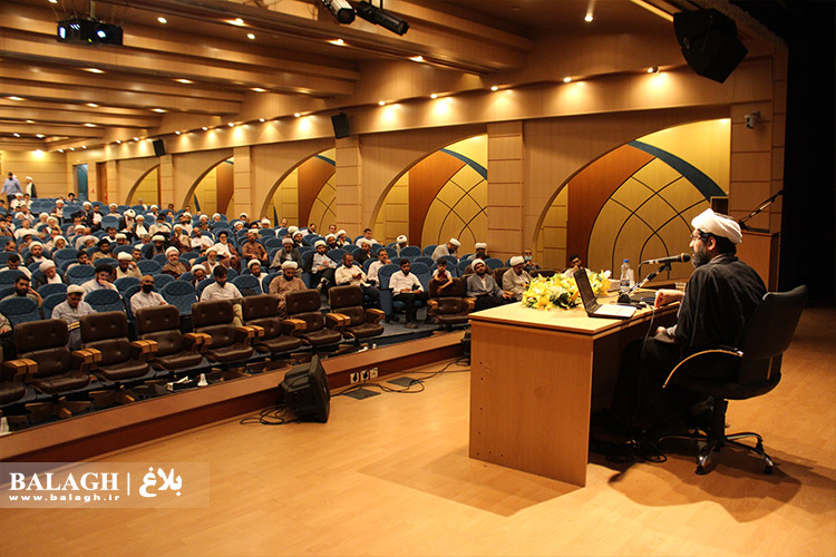 گزارش تصویری| دومین جلسه از سلسله نشست های راویان مکتب حسینی