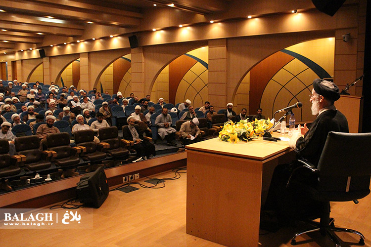 گزارش تصویری| چهارمین جلسه از سلسله نشست های راویان مکتب حسینی
