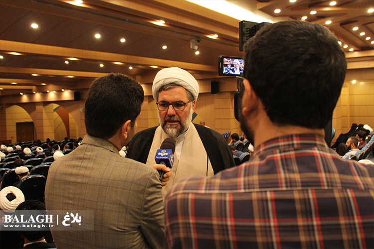 گزارش تصویری| پنجمین جلسه از سلسله نشست های راویان مکتب حسینی