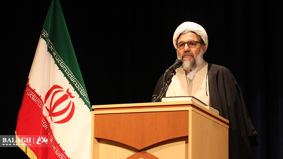 اخلاص، پشتکار و توفیق الهی مهمترین ویژگیهای مرحوم آیتالله موسوی لاری