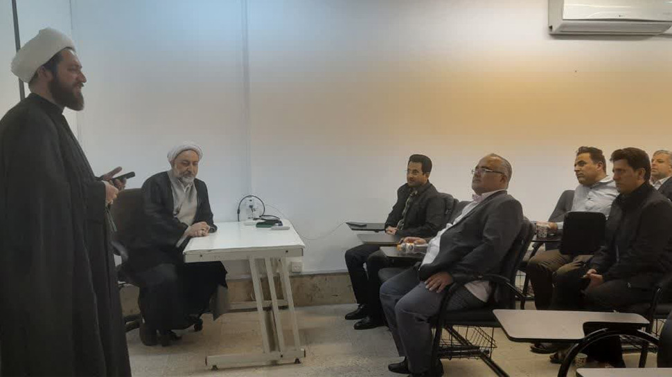 برگزاری اردوی آموزشی ویژه اعضای هیئت علمی دانشگاه پیام نور کرمانشاه در شهر قم