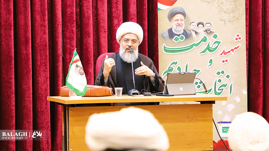 لزوم تبعیت رییس جمهور از سیاستهای کلان نظام