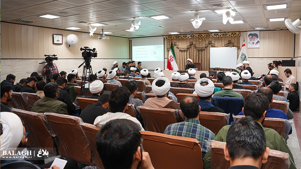 جلسه هم‌افزایی مبلغان اعزامی به مدارس در شهرستان‌های دورود و بروجرد