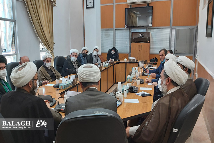 نشست صمیمی ریاست دفتر تبلیغات اسلامی با مسئولین قرارگاه های تبلیغی استان قم| گزارش تصویری