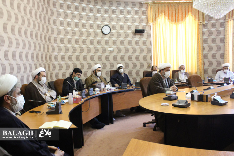 نشست مبلغان تخصصی حوزه اقتصاد اسلامی با حضور رئیس میز تعمیق باورهای دینی