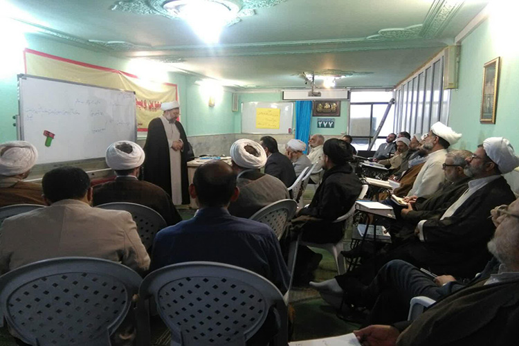 بازدید حجت الاسلام روستا آزاد از مدرسه حضرت ابوالفضل (ویژه جانبازان)