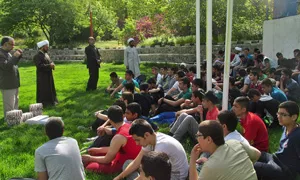 تصاویر/حضور مربیان روحانی در اردوی آموزشی تفریحی جشن تکلیف دانش آموزان اول دبیرستان