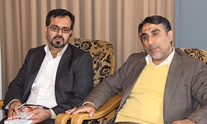 دیدار مدیر عامل شرکت آبفای استان قم با حجت الاسلام والمسلمین روستا آزاد