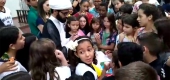 طلبه‌ ایرانی در حلقه تشویق کودکان برزیلی‌